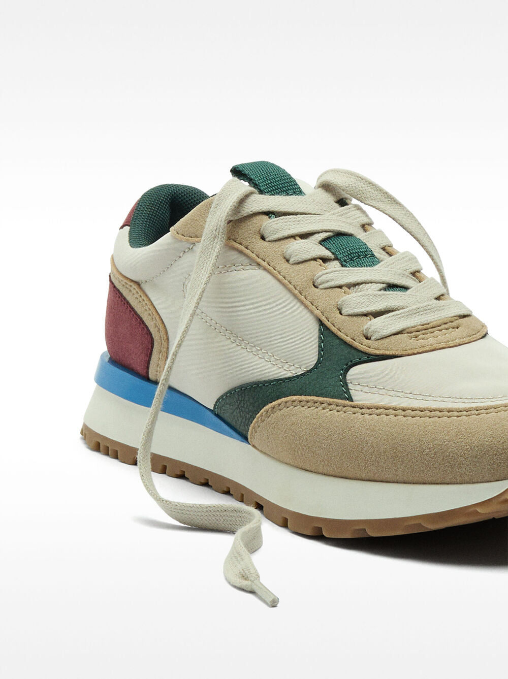 Sapatilhas contraste multicor