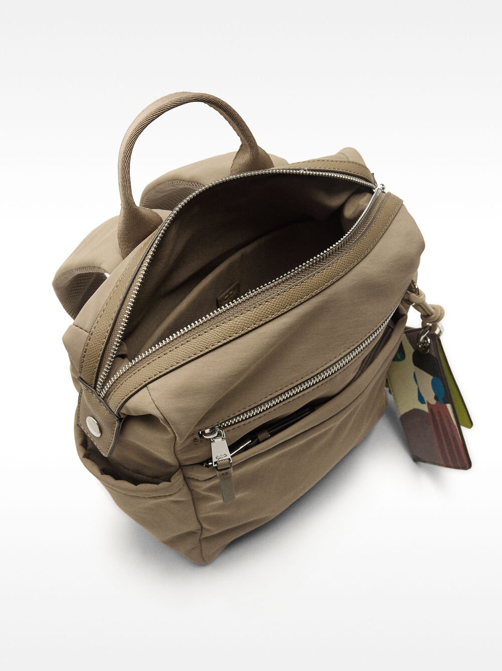 Mochila de nylon com penduro