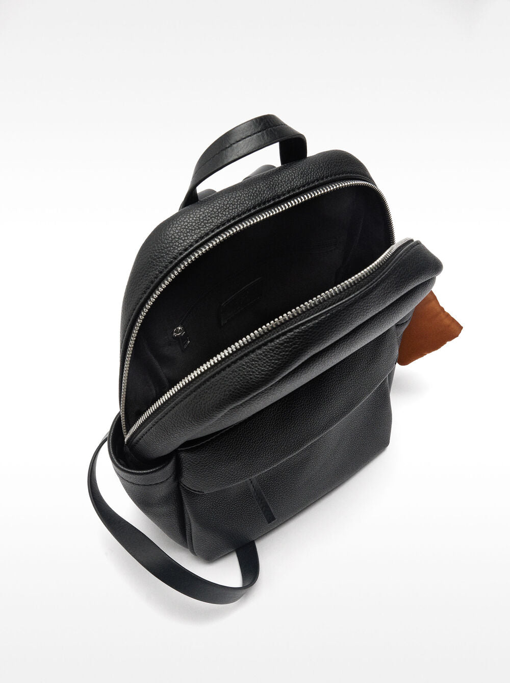 Mochila básica com penduro