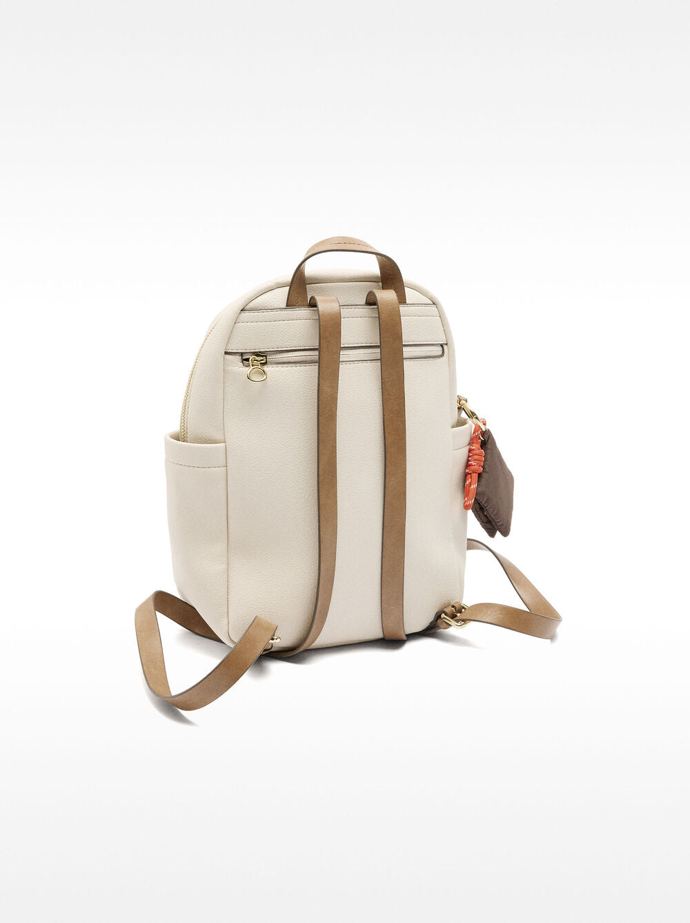 Mochila básica com penduro