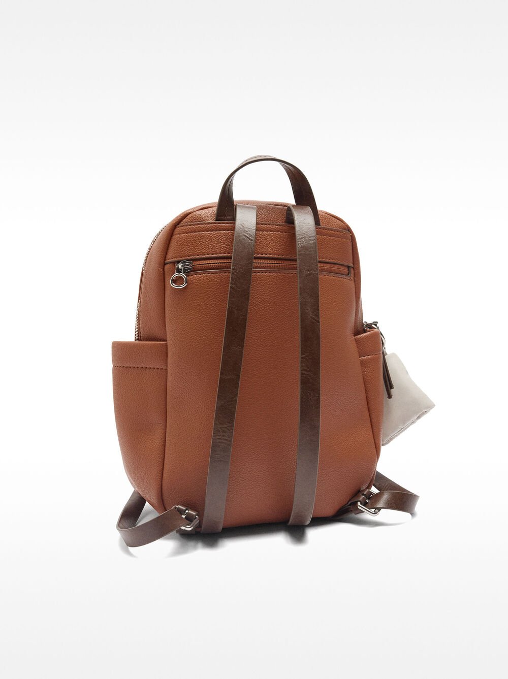 Mochila básica com penduro