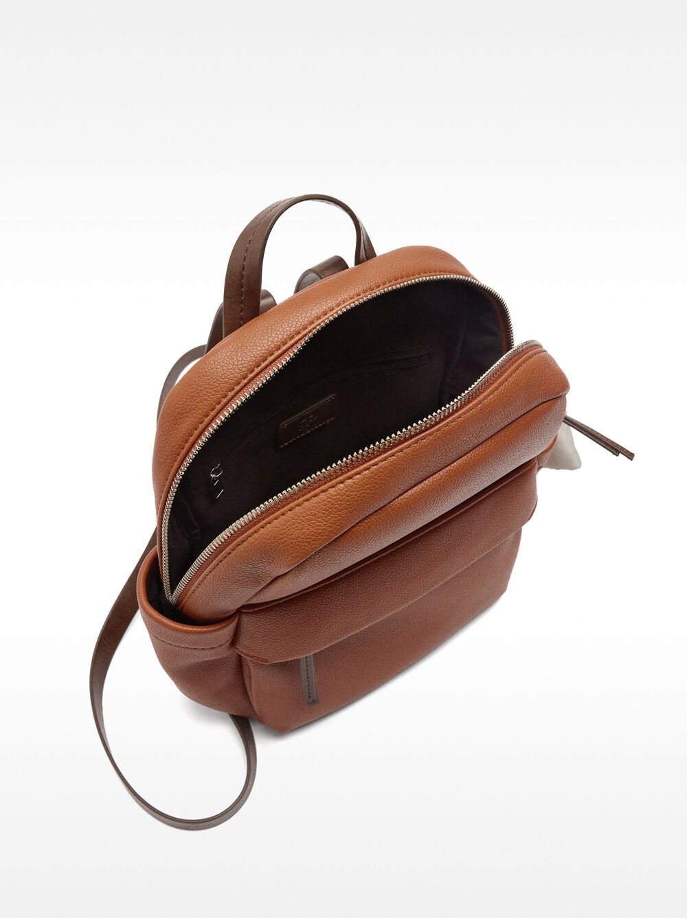 Mochila básica com penduro