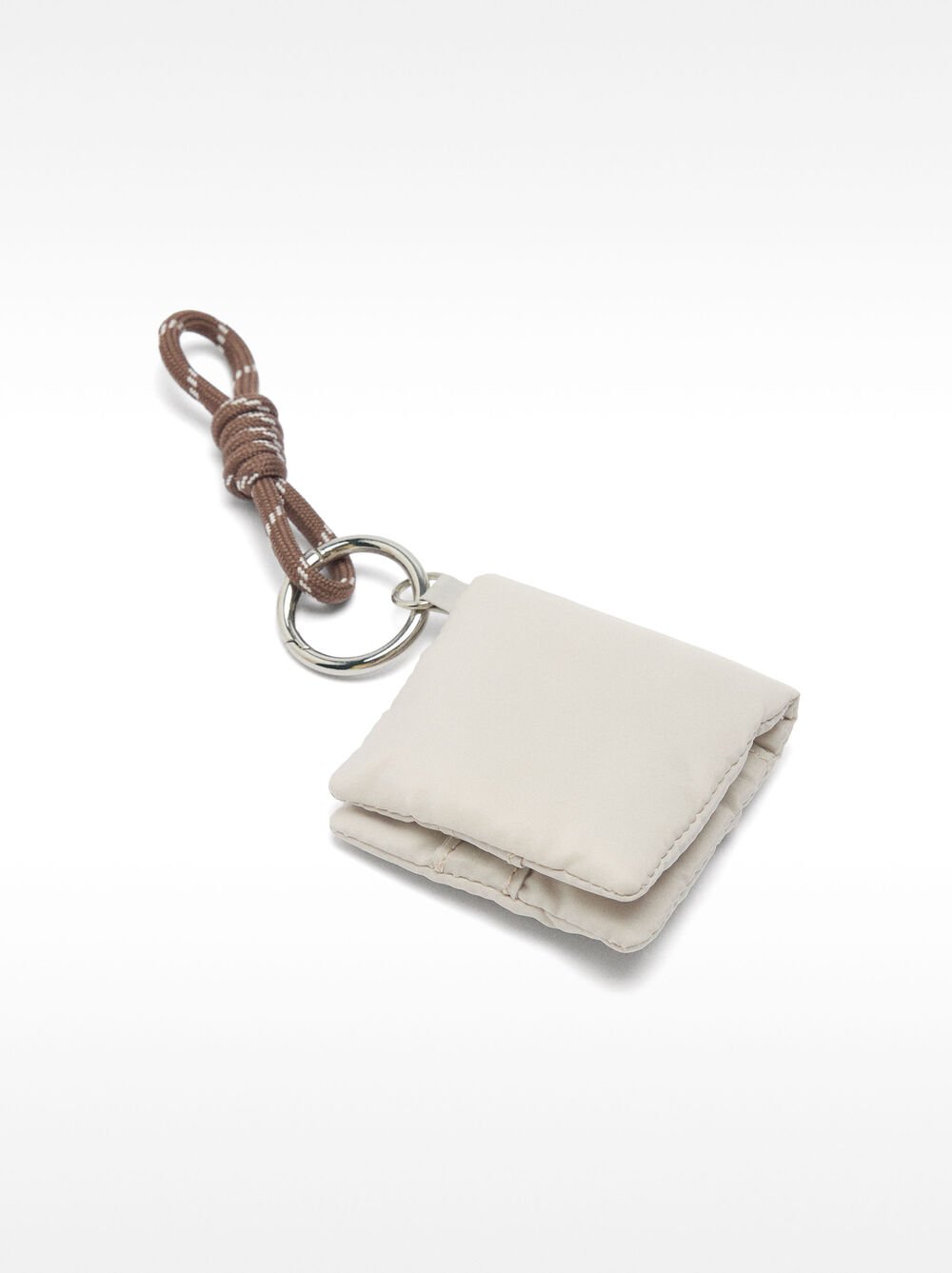 Mochila básica com penduro