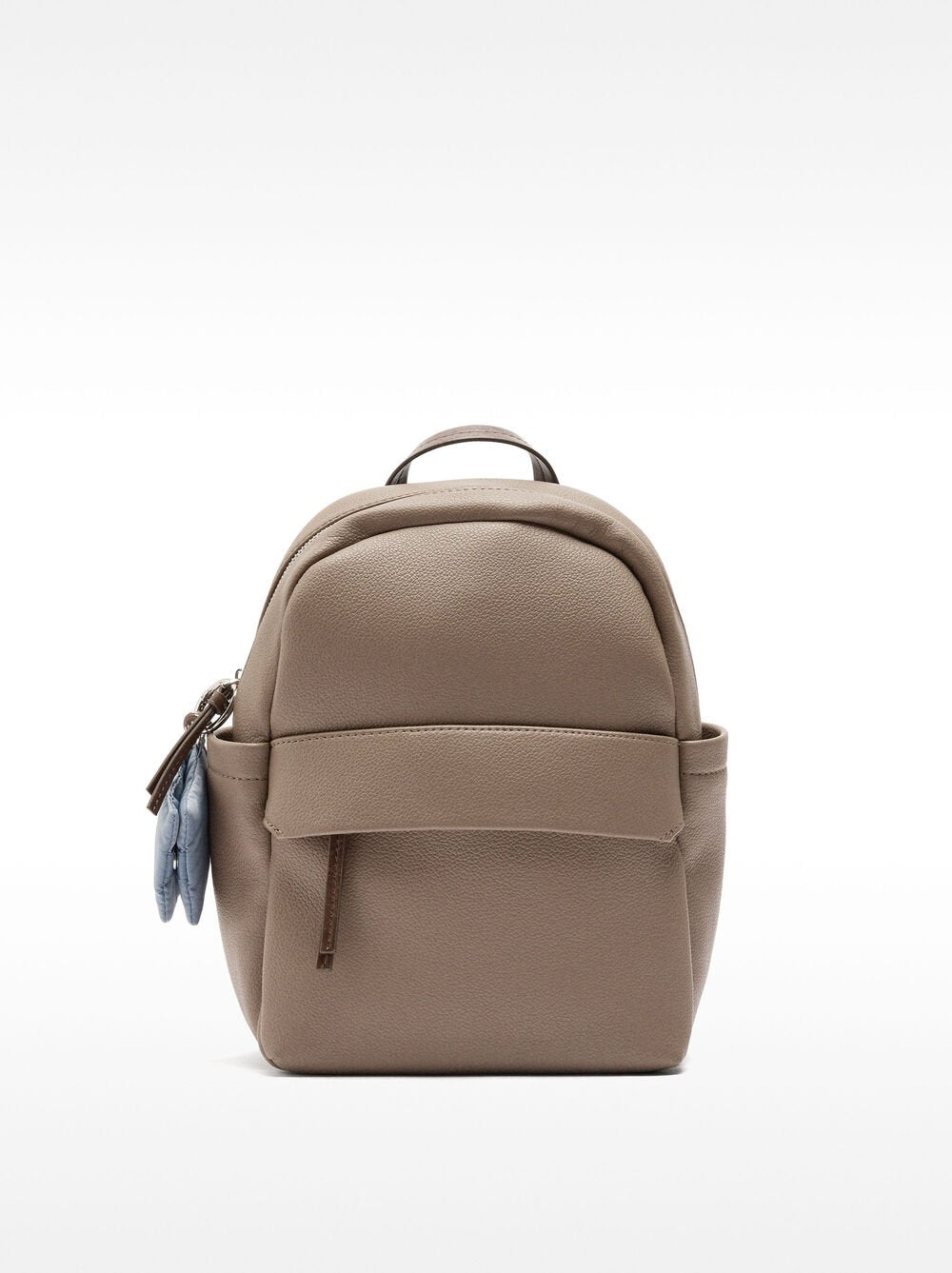 Mochila básica com penduro