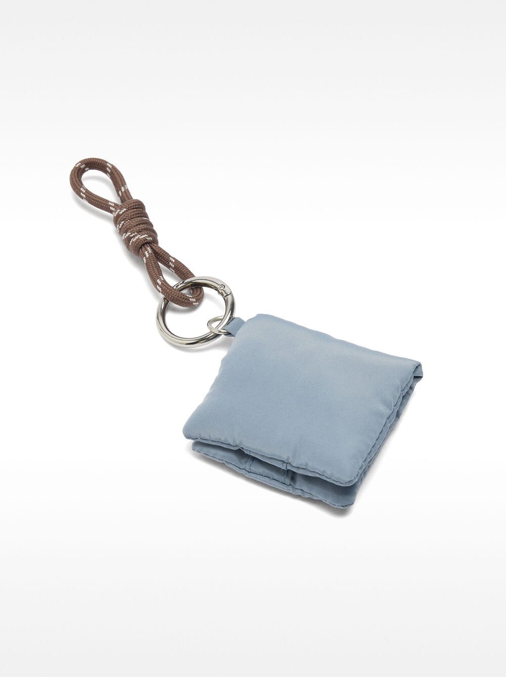 Mochila básica com penduro