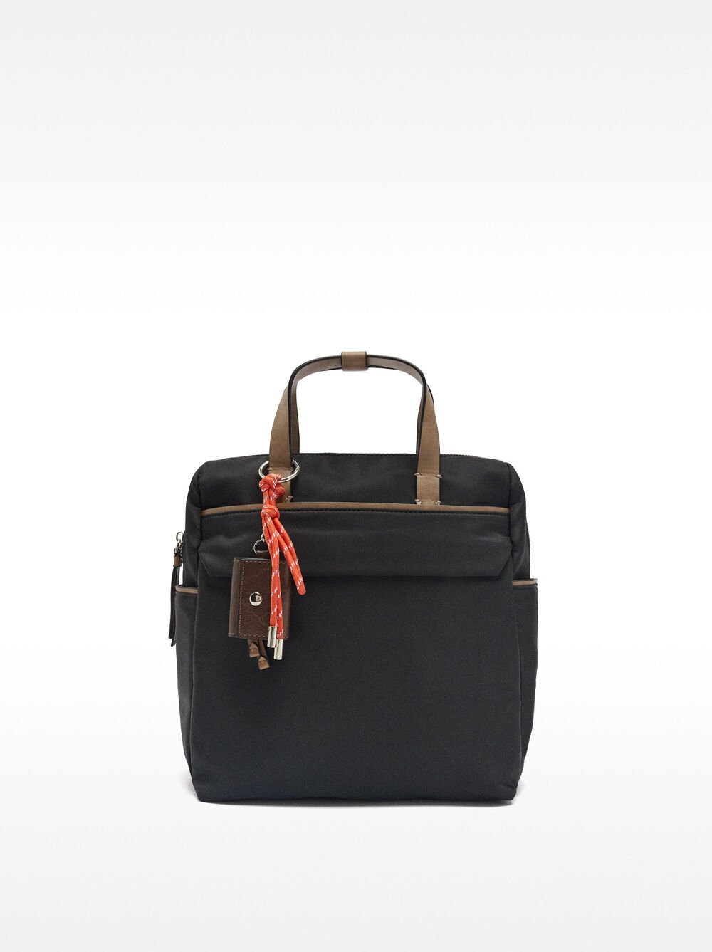 Mochila de nylon com penduro