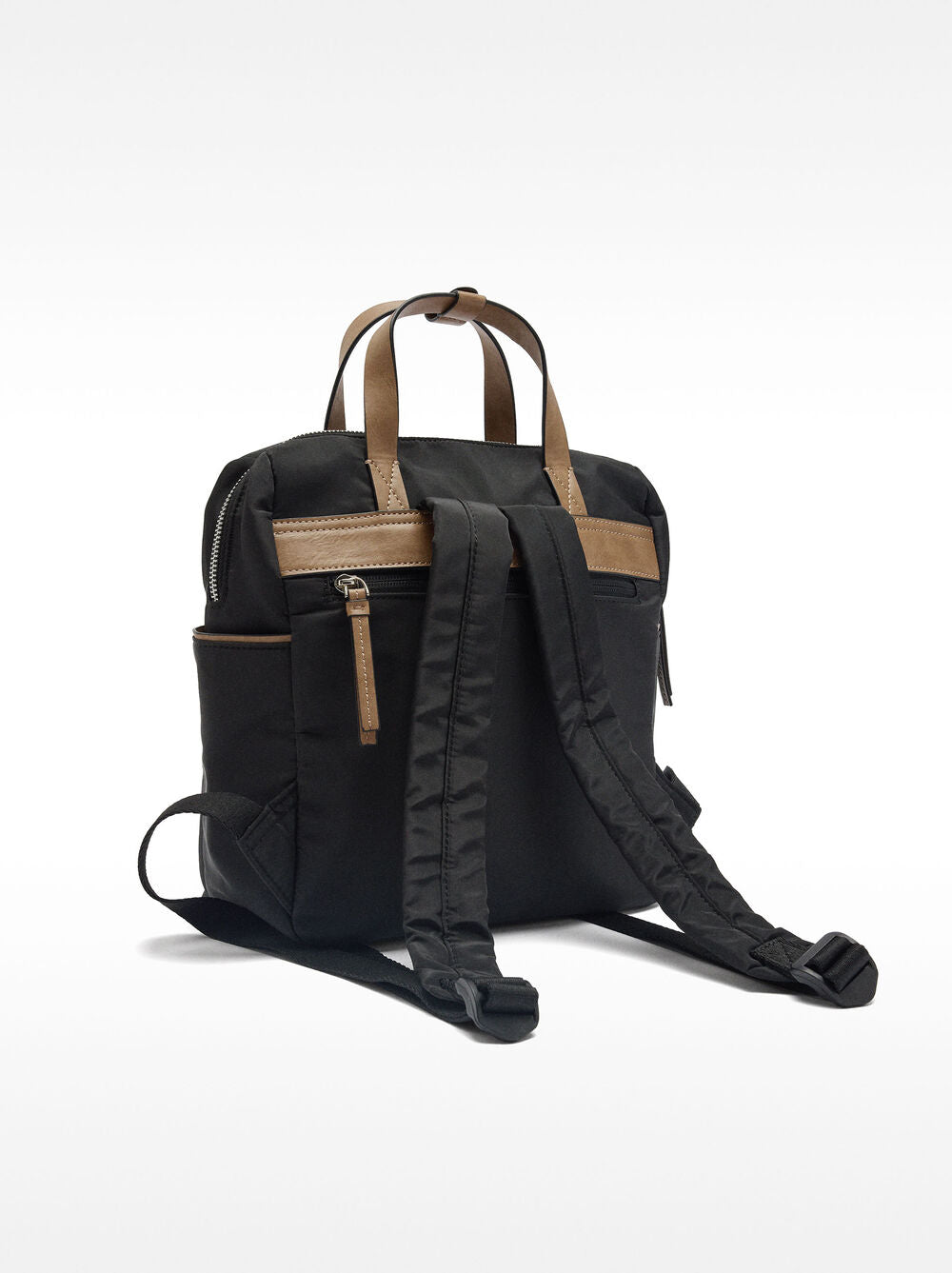 Mochila de nylon com penduro