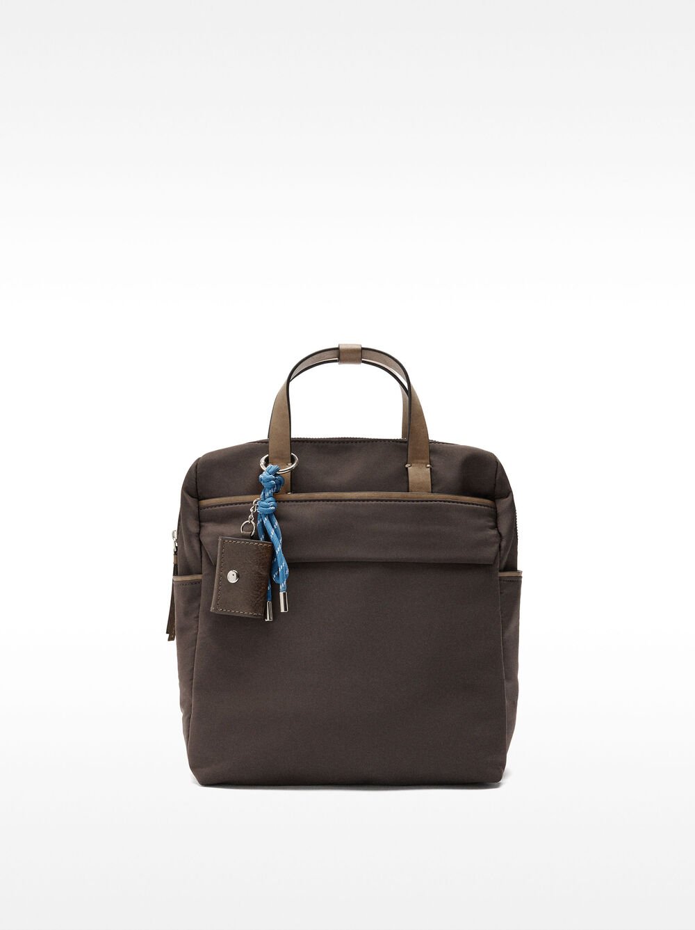 Mochila de nylon com penduro