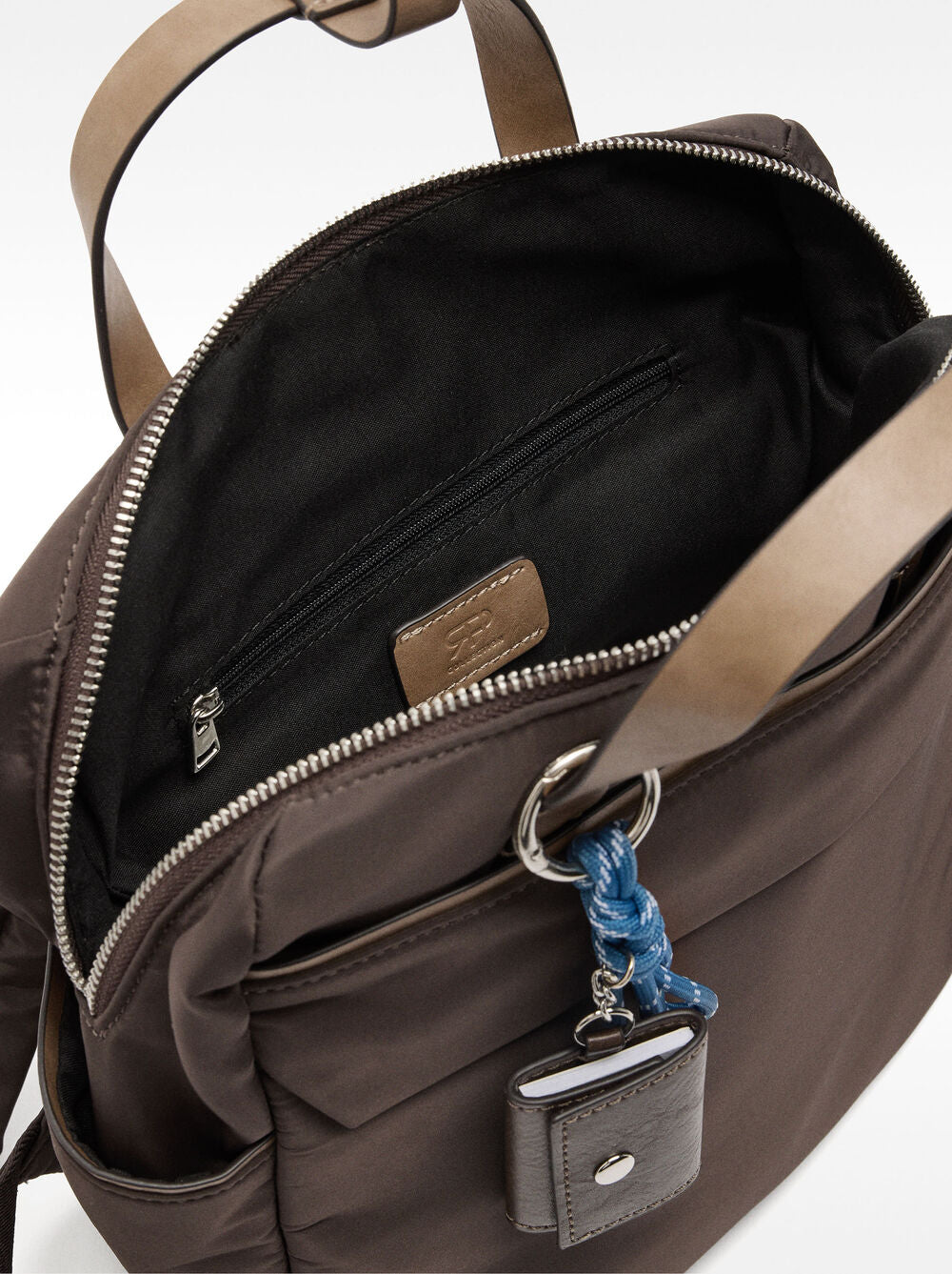 Mochila de nylon com penduro