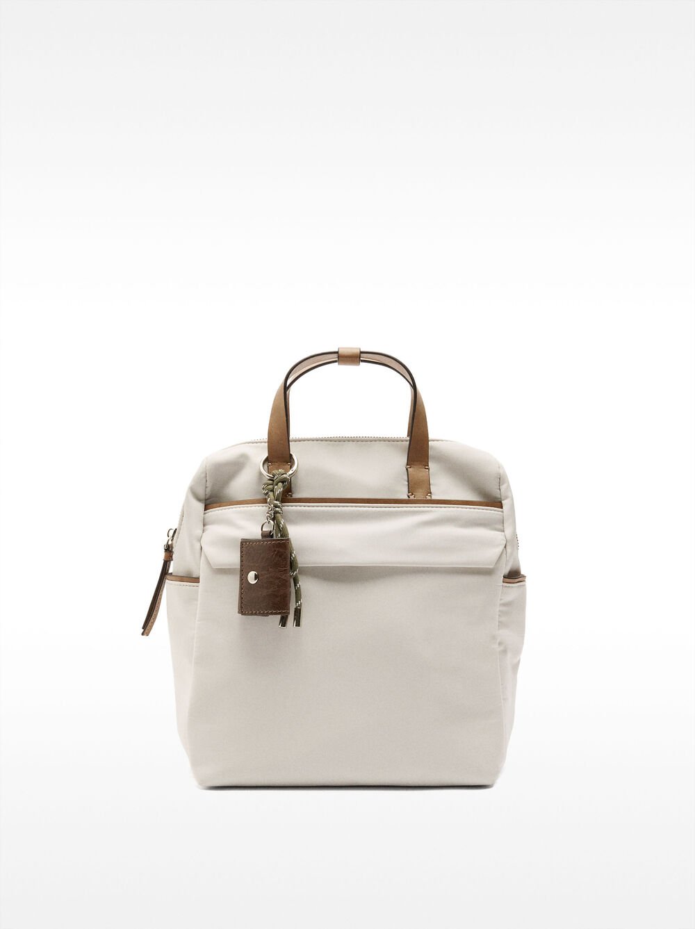 Mochila de nylon com penduro