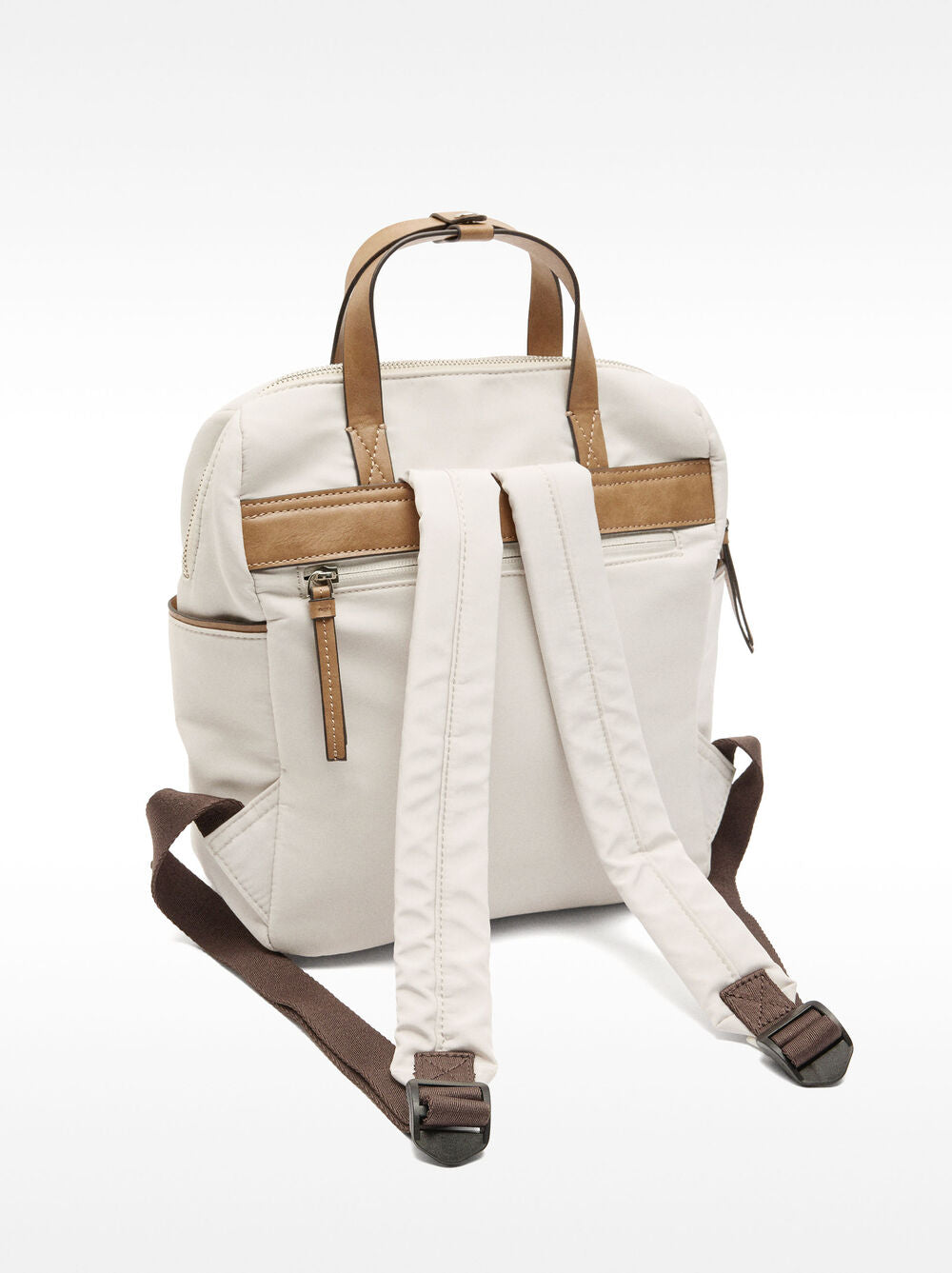 Mochila de nylon com penduro