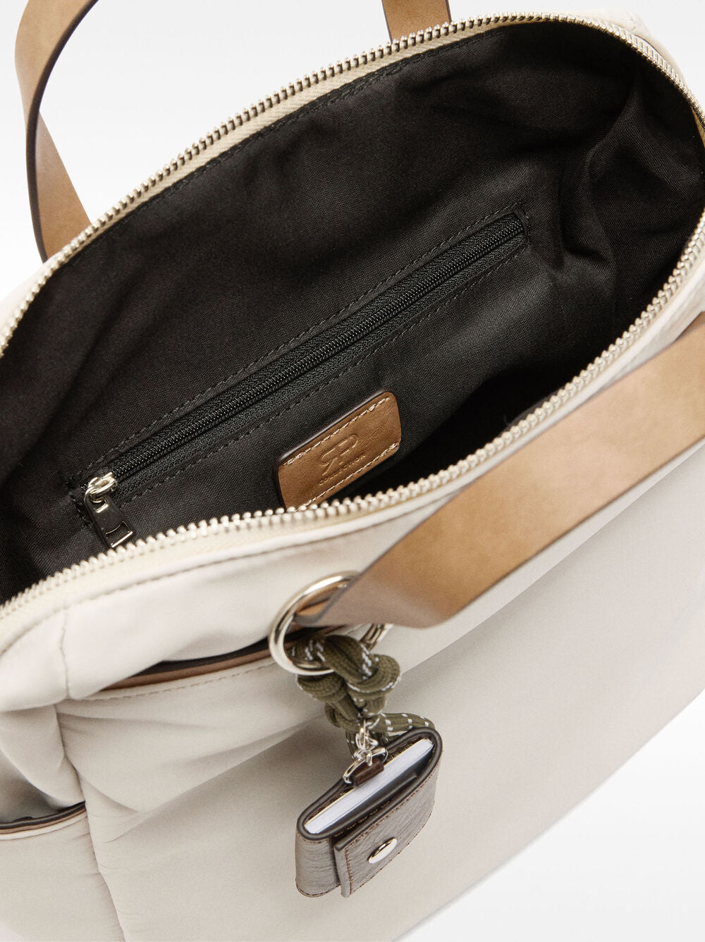 Mochila de nylon com penduro