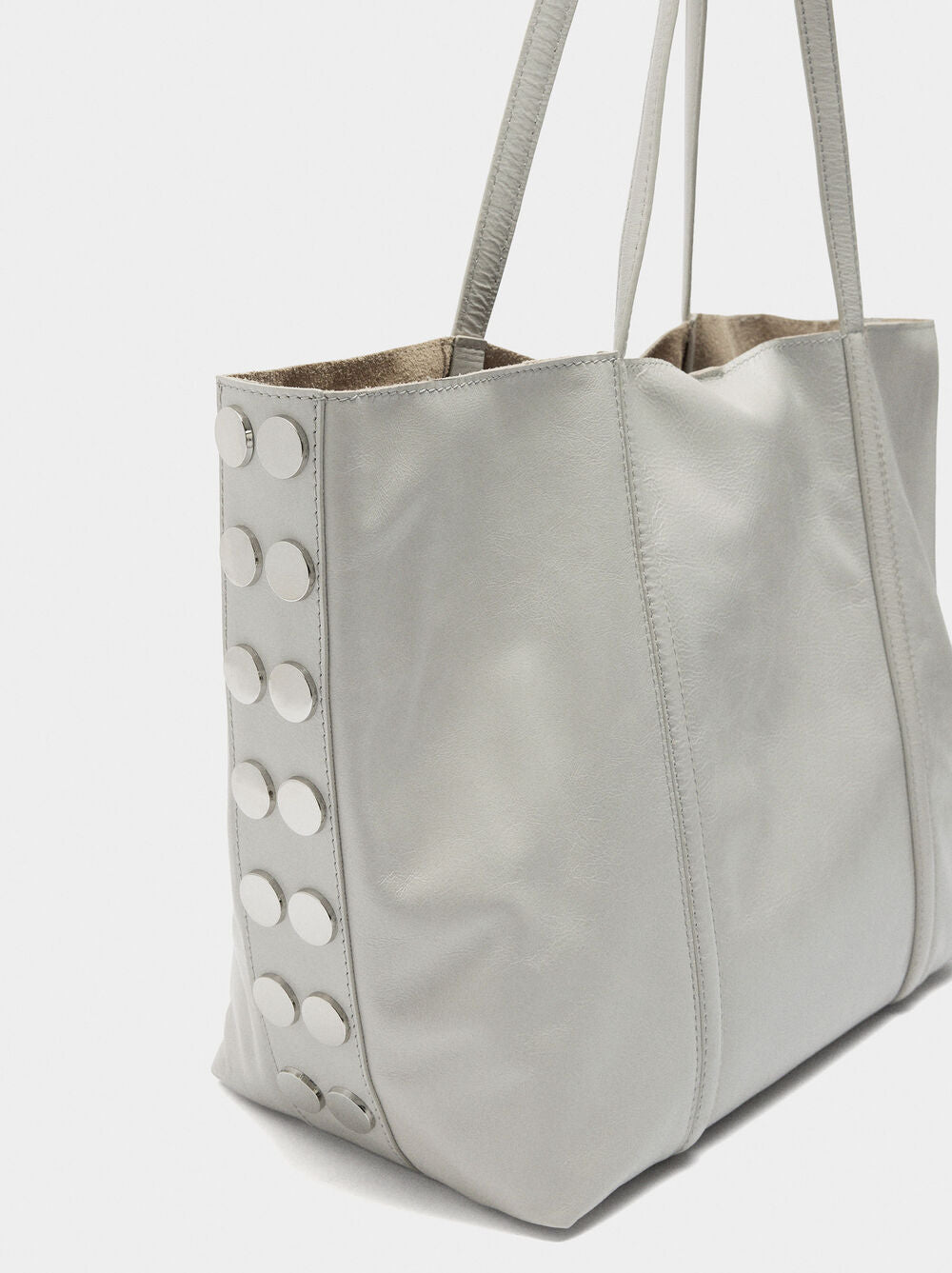 Mala shopper de pele com tachas