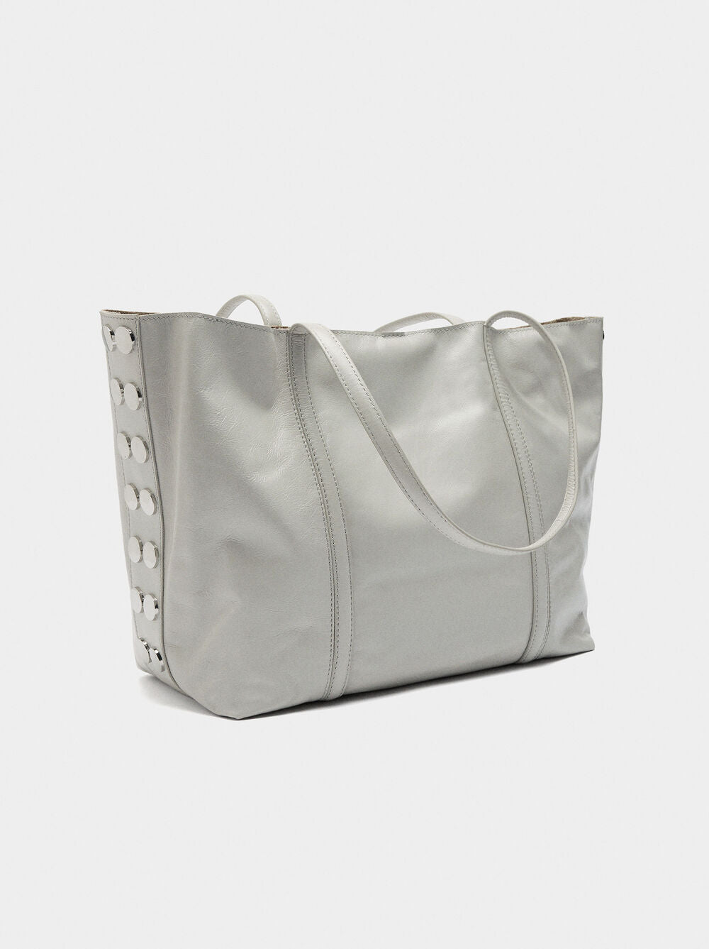 Mala shopper de pele com tachas