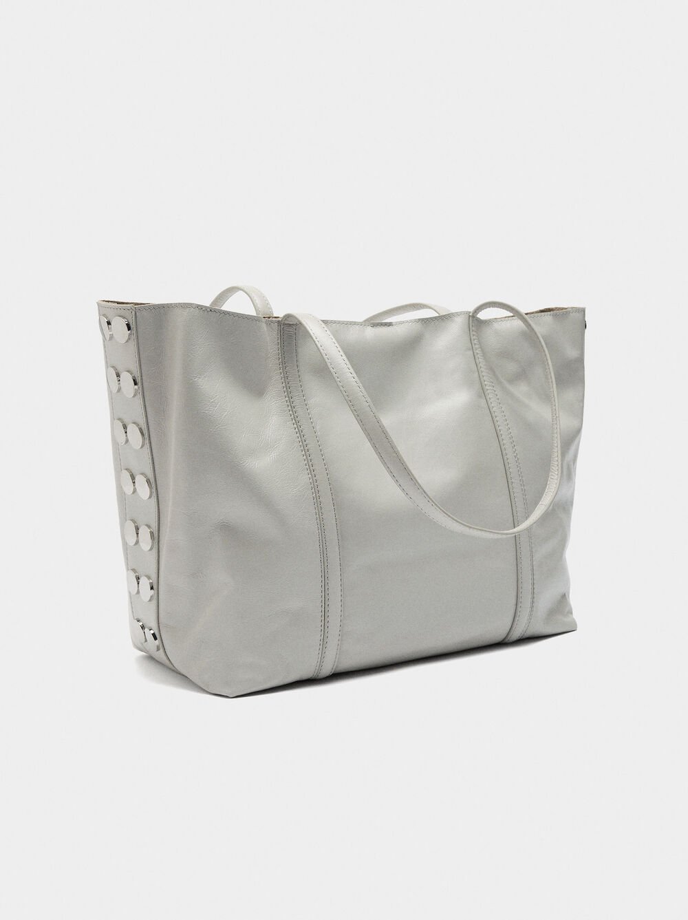 Mala shopper de pele com tachas