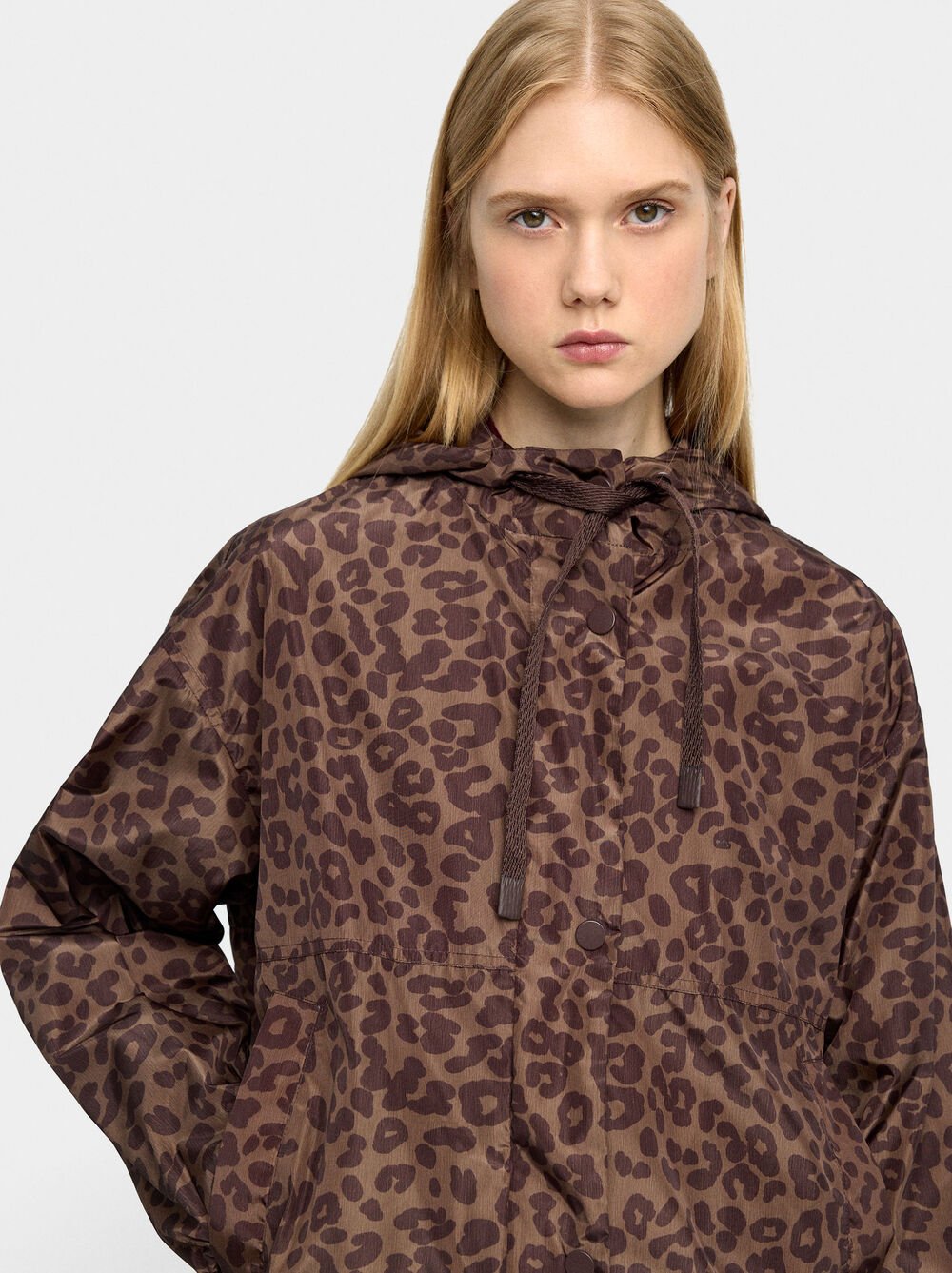 Parka estampada com capuz