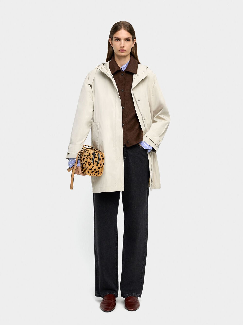 Parka leve com capuz