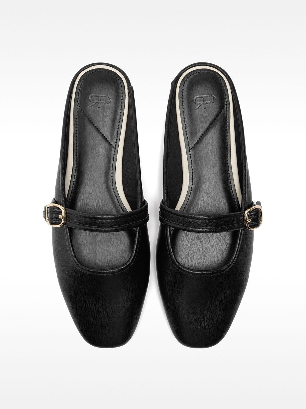 Sabrinas tipo mules com tira e fivela