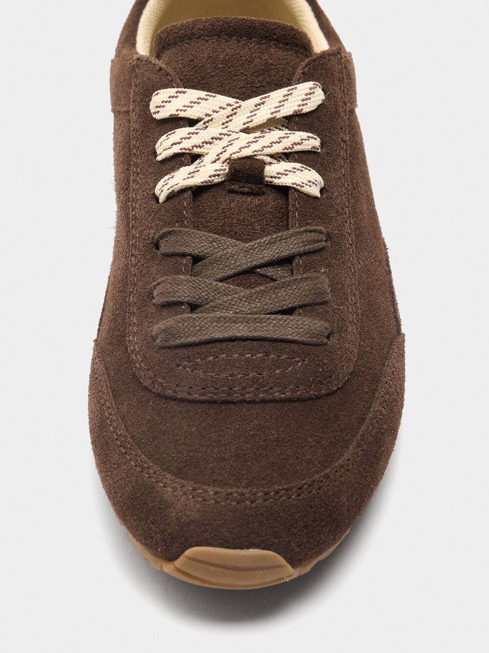 Sapatilhas de pele monocromática