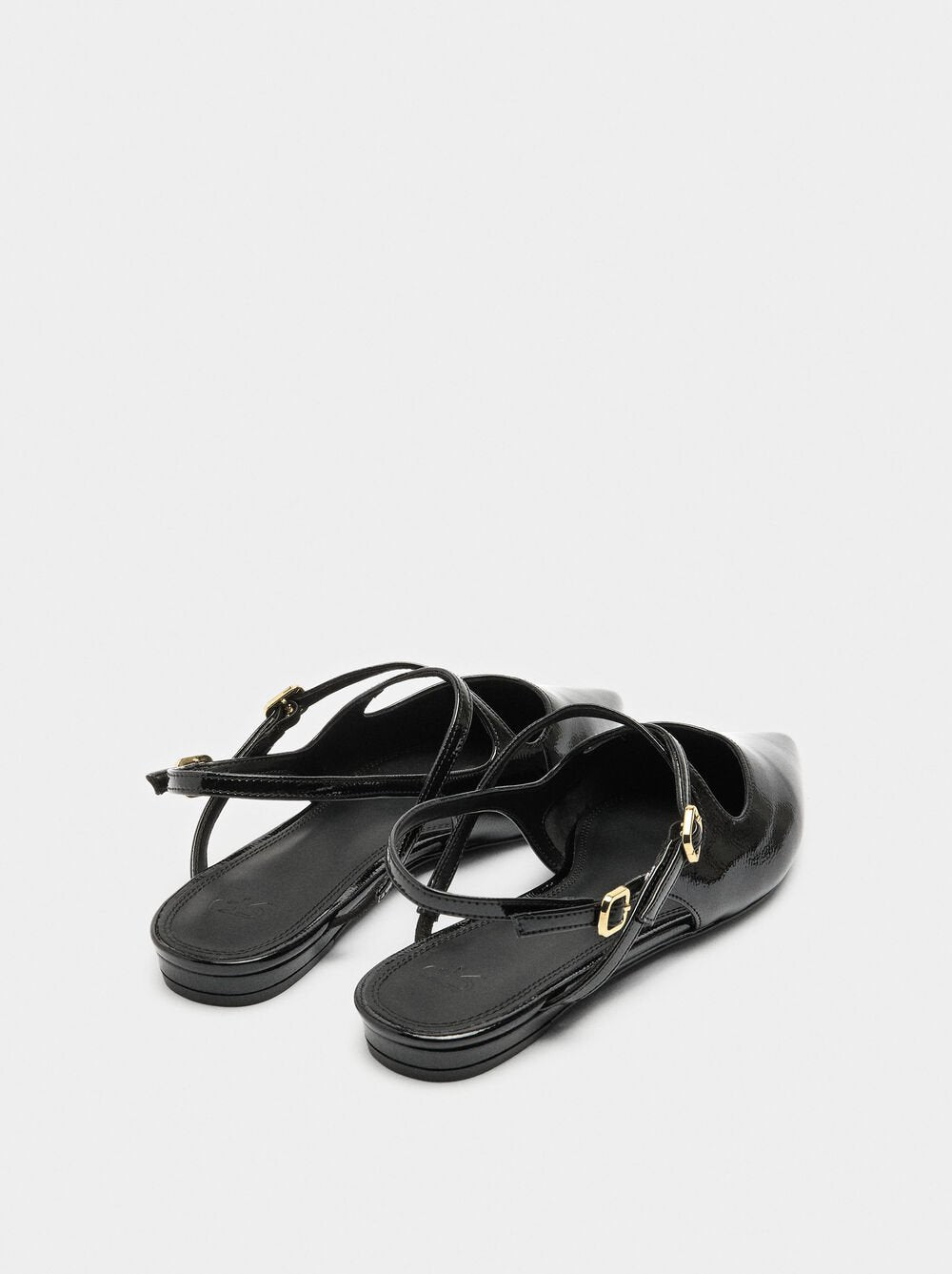 Sabrinas mules com fivelas