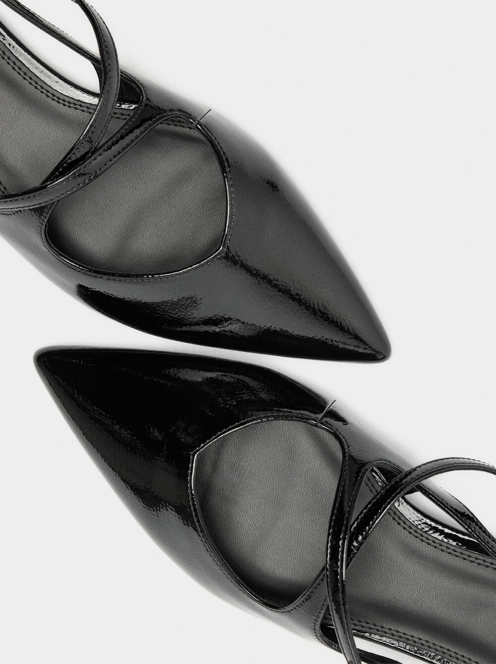 Sabrinas mules com fivelas