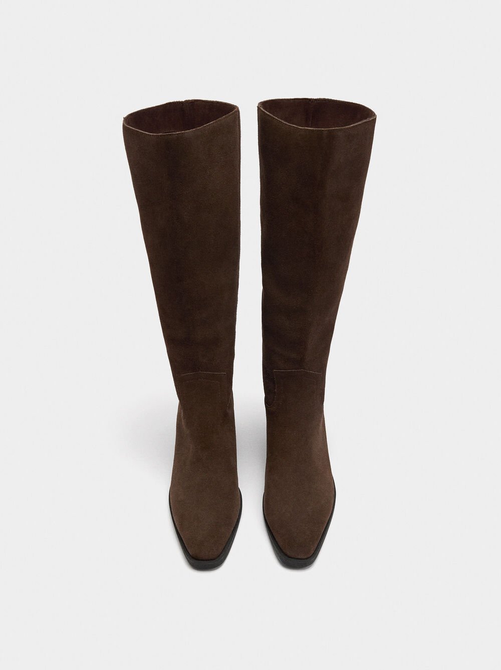 Botas de pele com cano alto