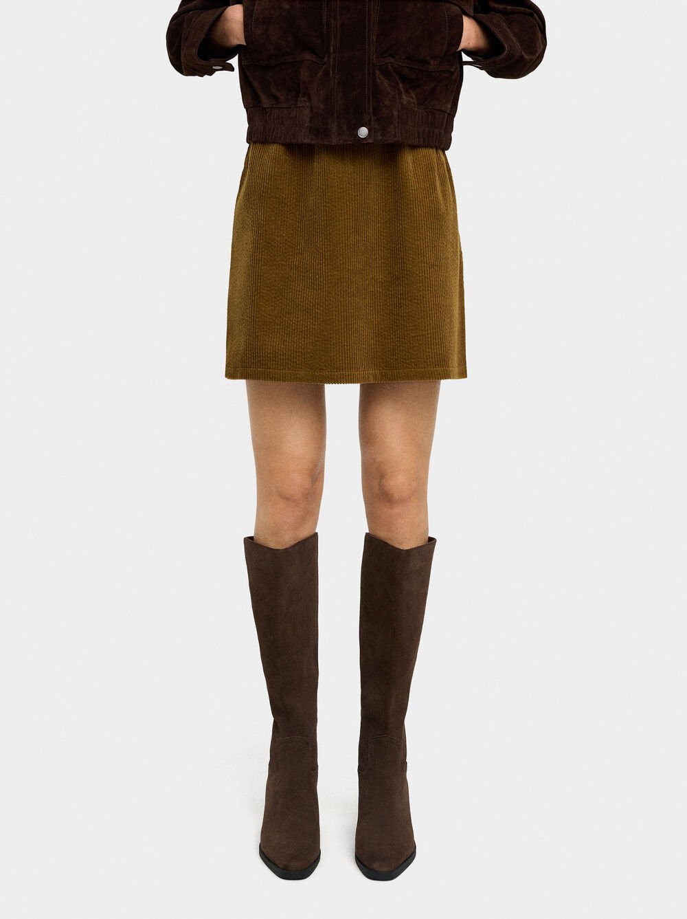 Botas de pele com cano alto