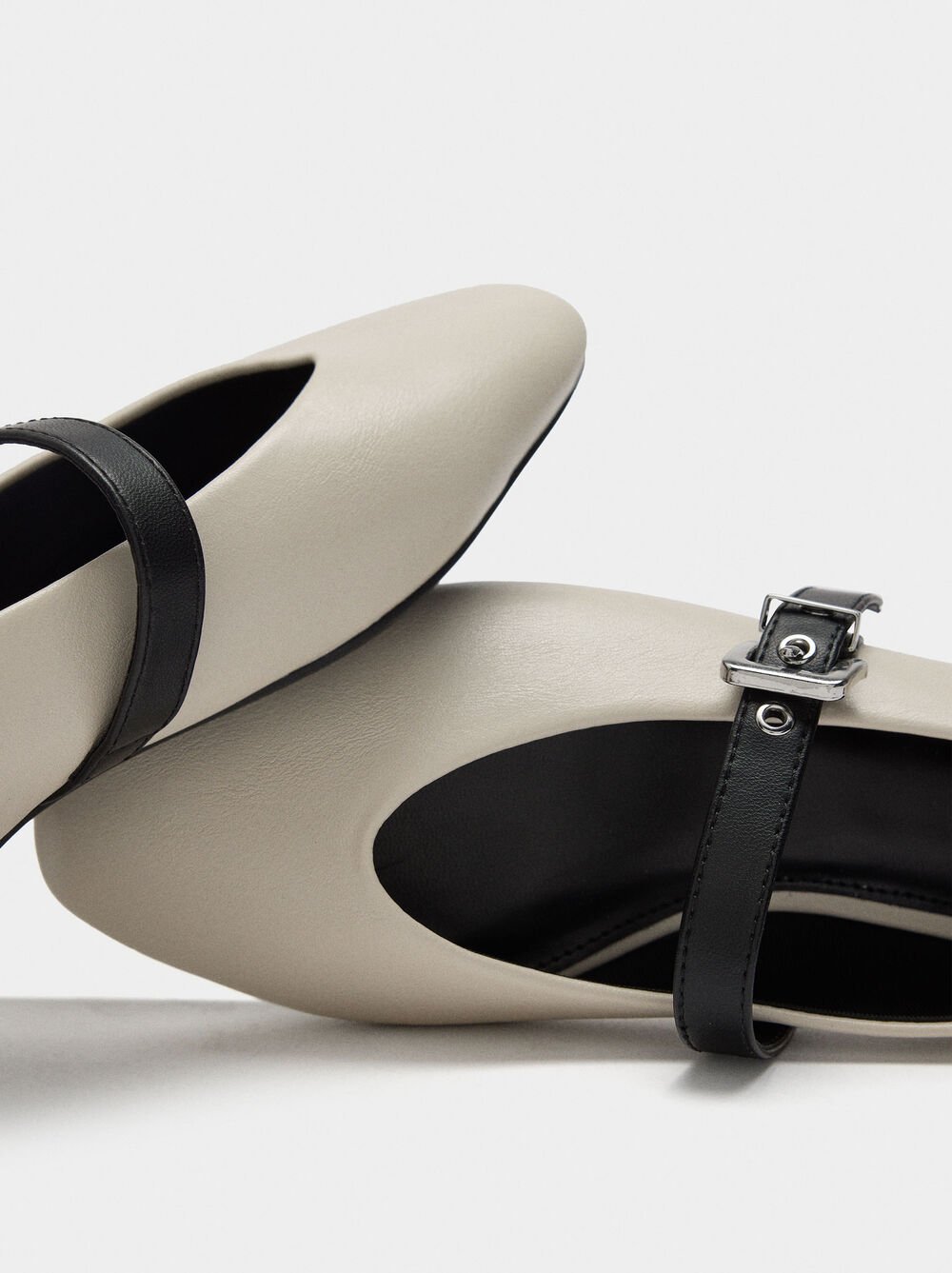 Sabrinas bicolor com tira