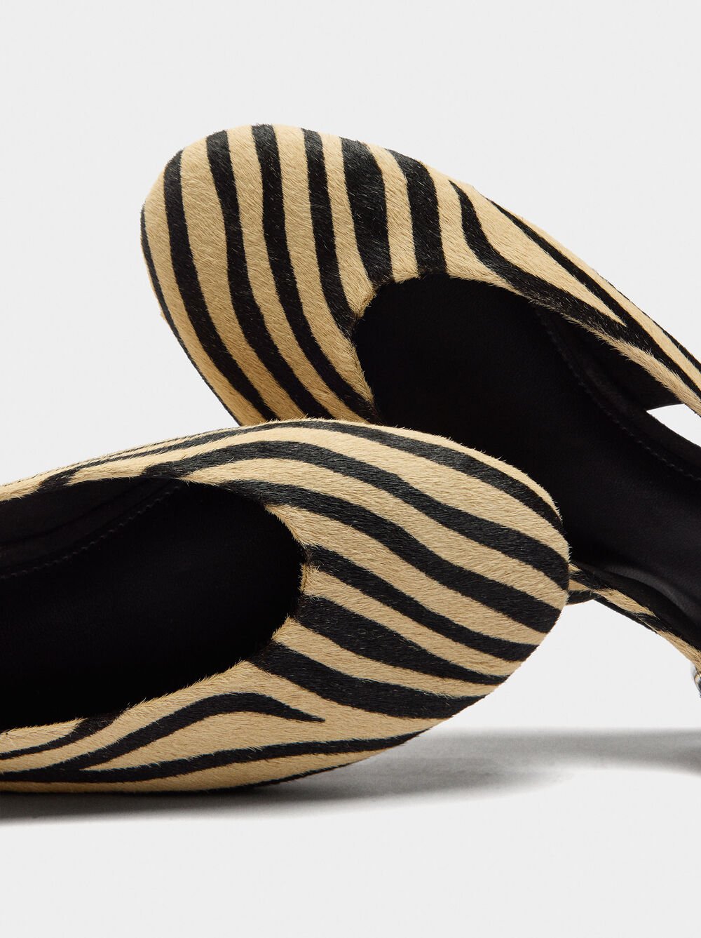 Sabrinas de pele tipo mules