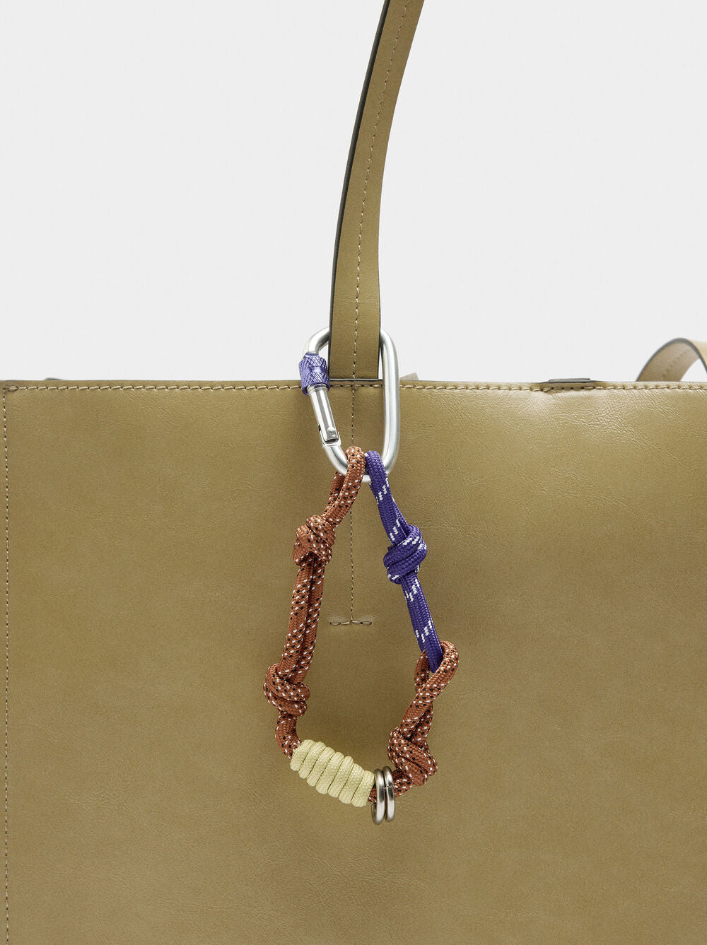 Mala shopper com penduro