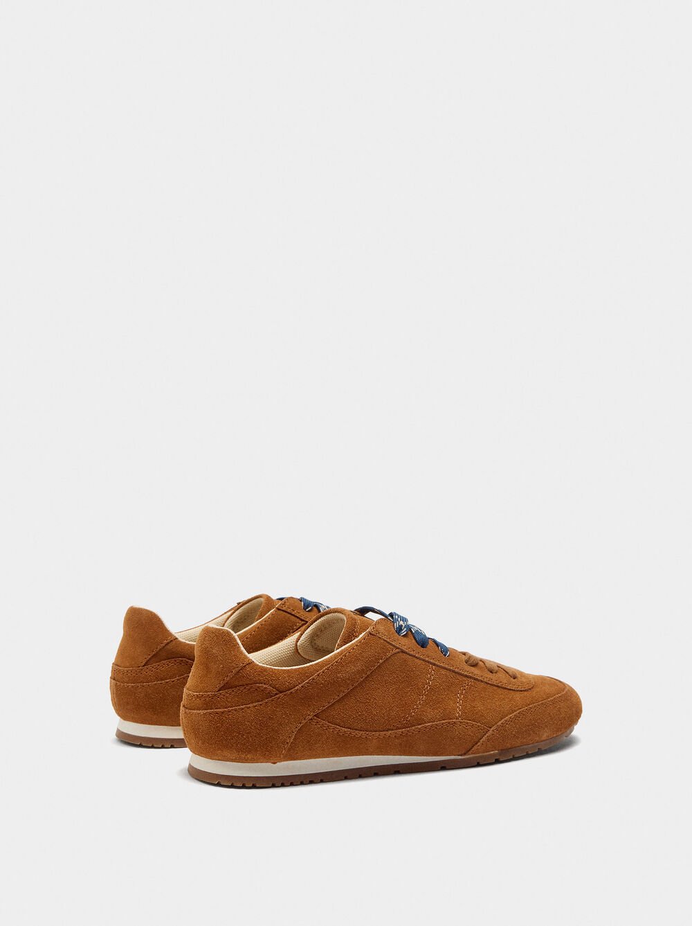 Sapatilhas de pele monocromática