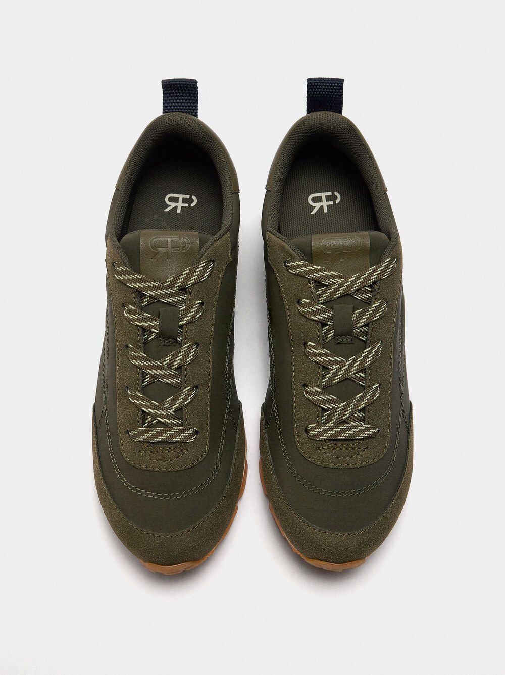 Sapatilhas contraste