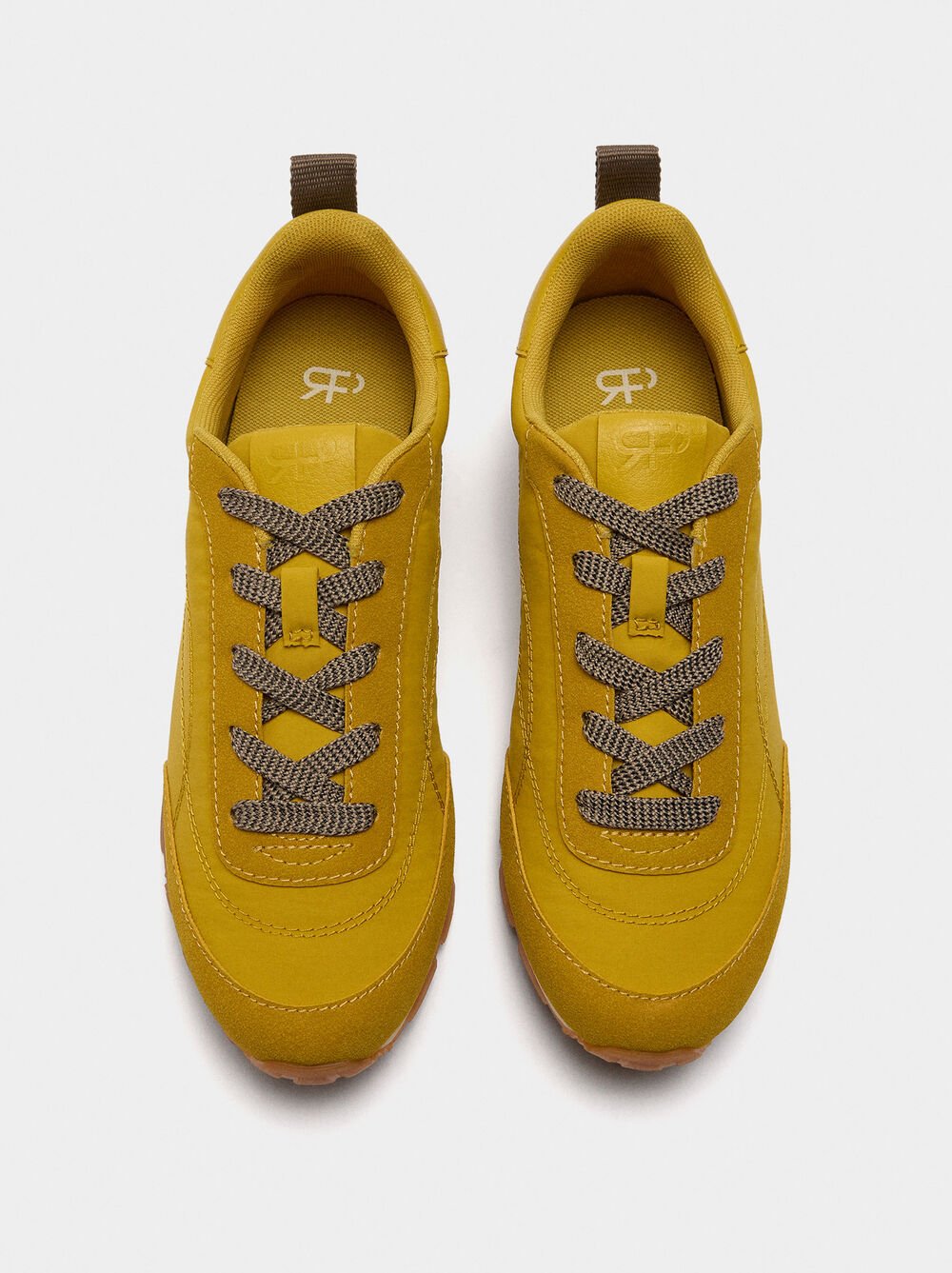 Sapatilhas contraste