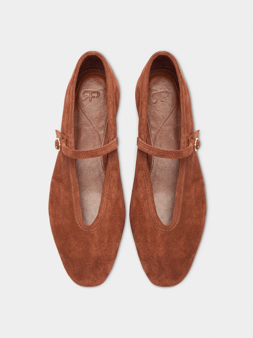 Sabrinas de pele com tira e fivela