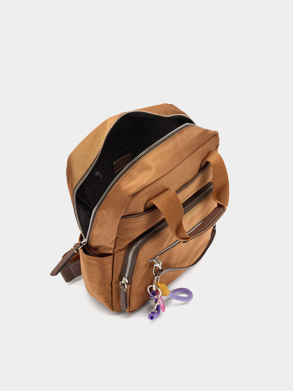 Mochila de nylon com penduro