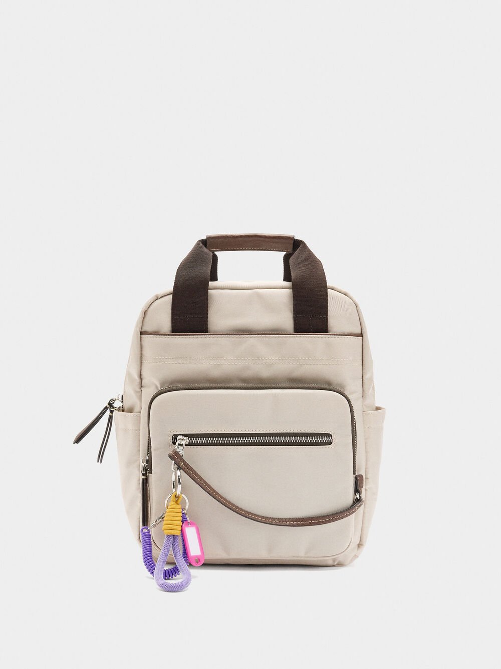 Mochila de nylon com penduro