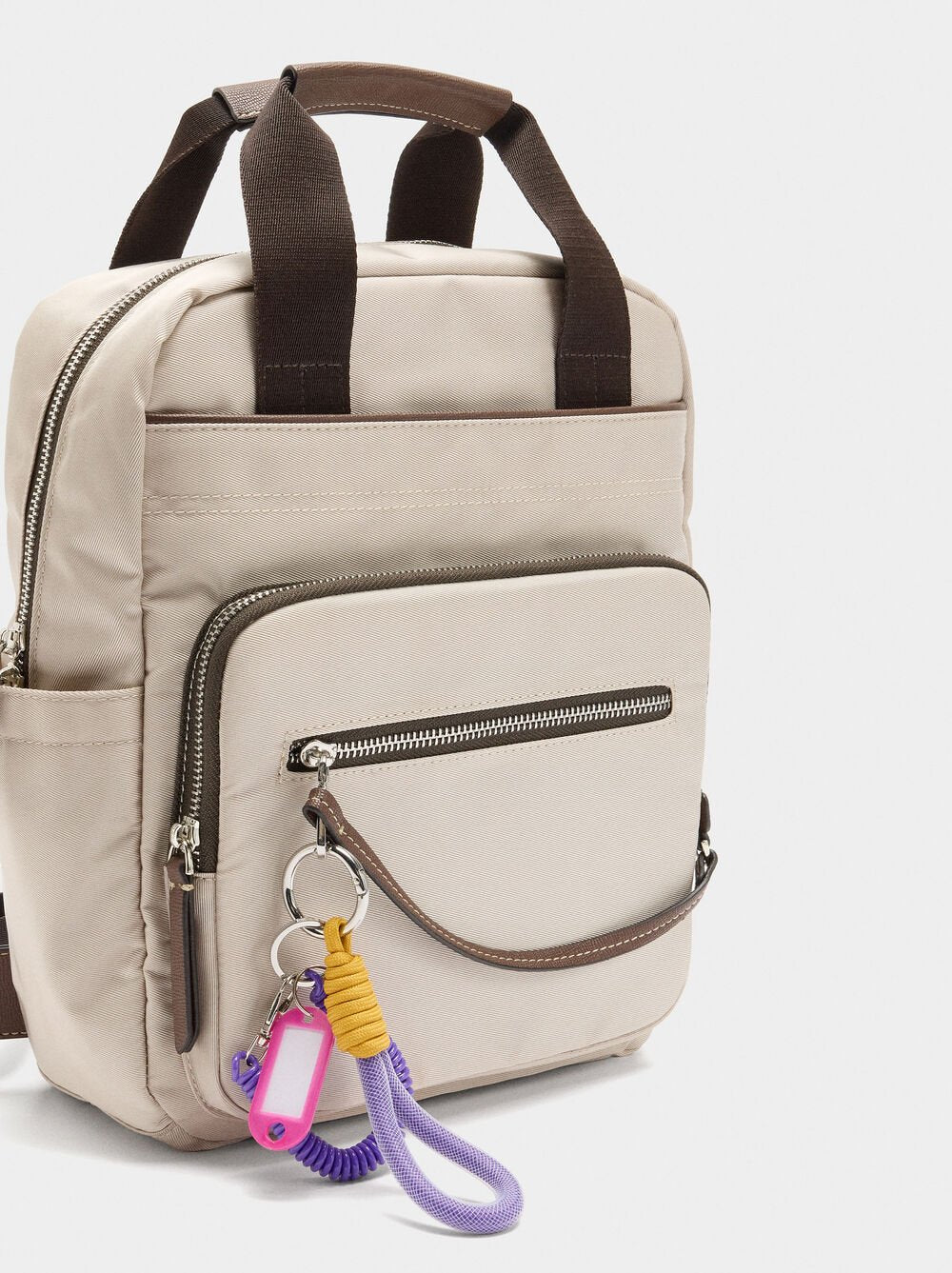 Mochila de nylon com penduro