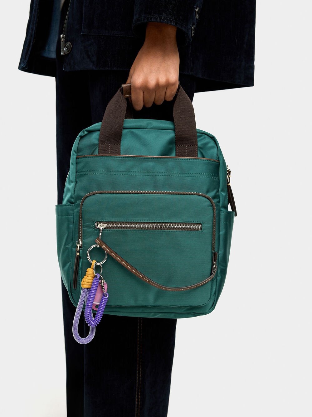 Mochila de nylon com penduro