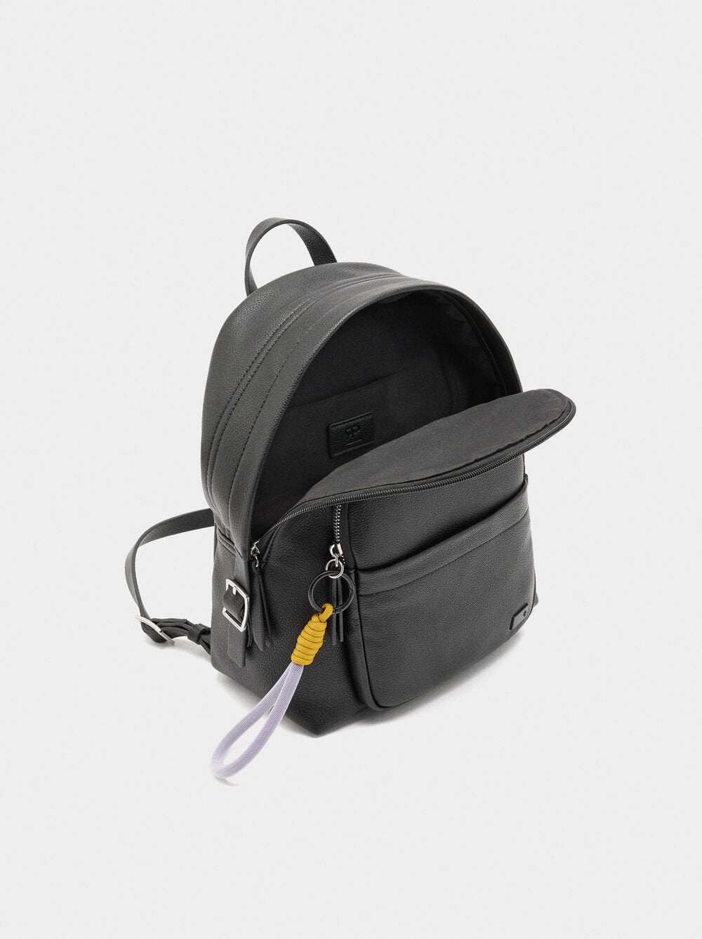 Mochila básica com penduro