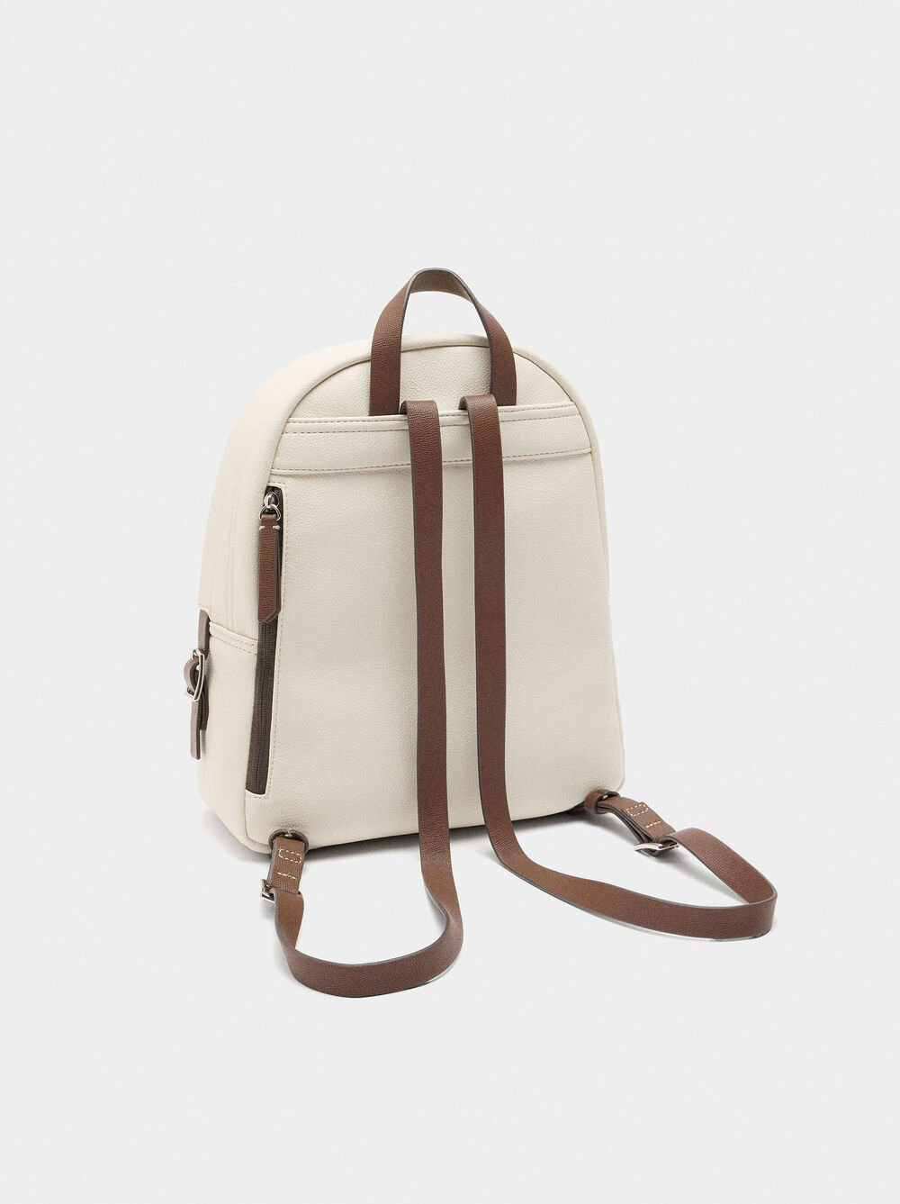 Mochila básica com penduro