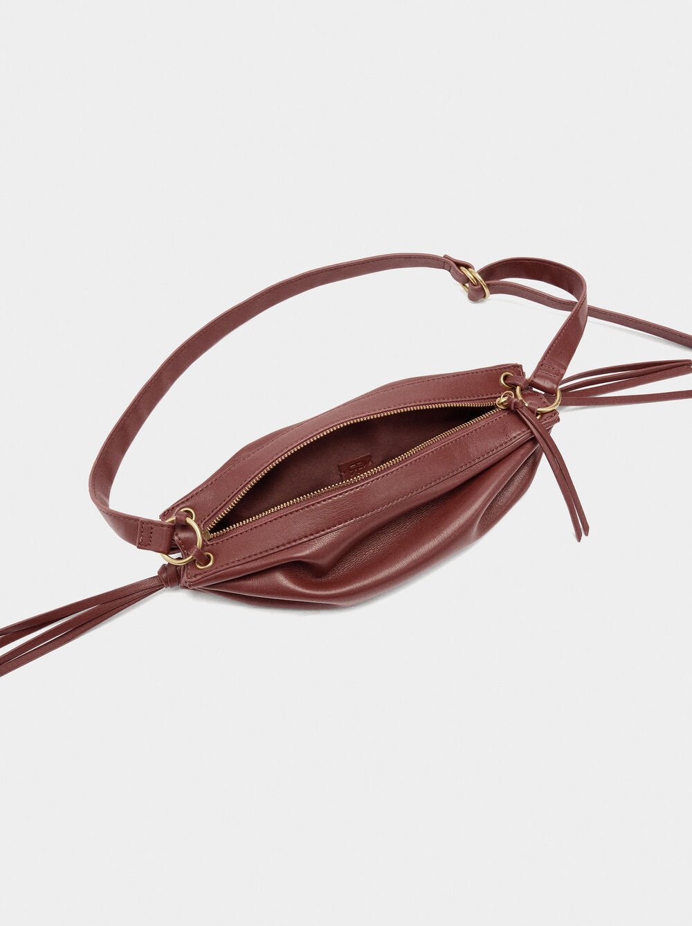 Mala tiracolo com franzidos