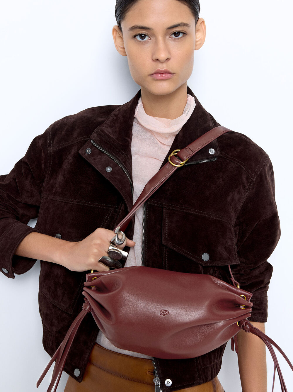 Mala tiracolo com franzidos