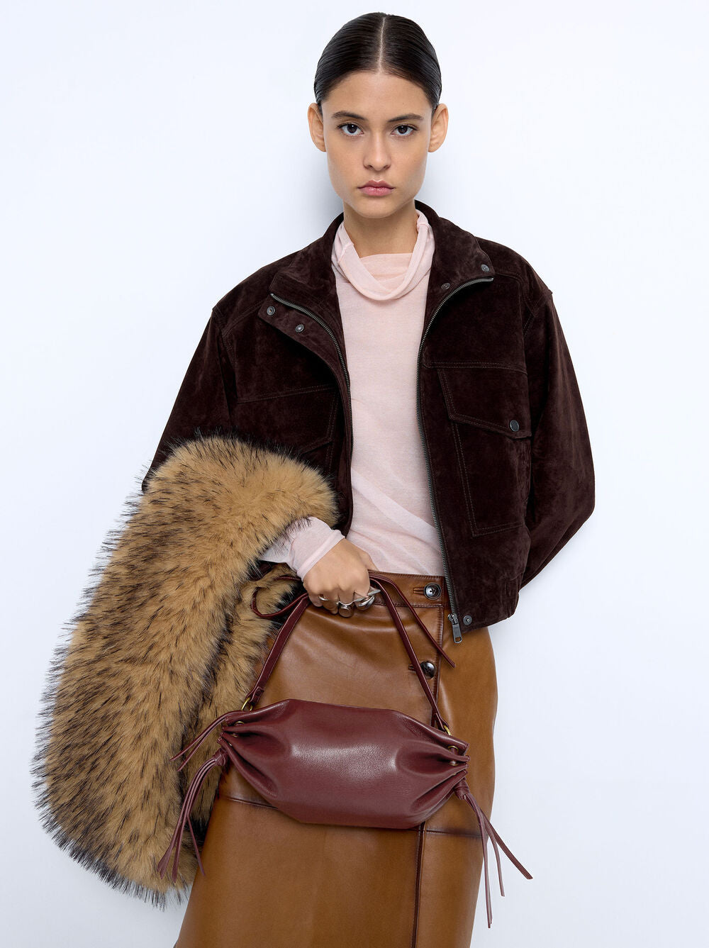 Mala tiracolo com franzidos