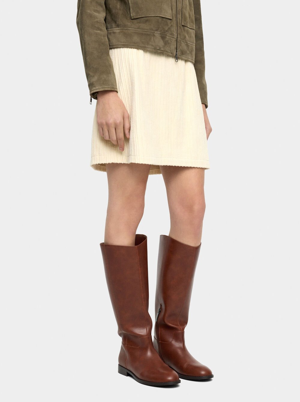 Botas de cano alto tacão baixo