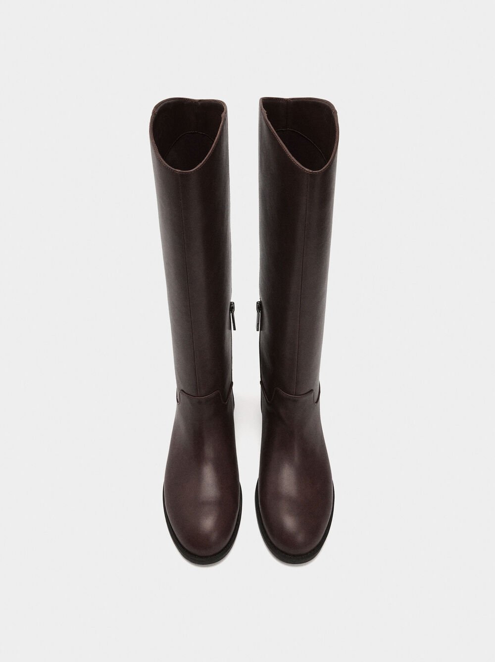 Botas de cano alto tacão baixo