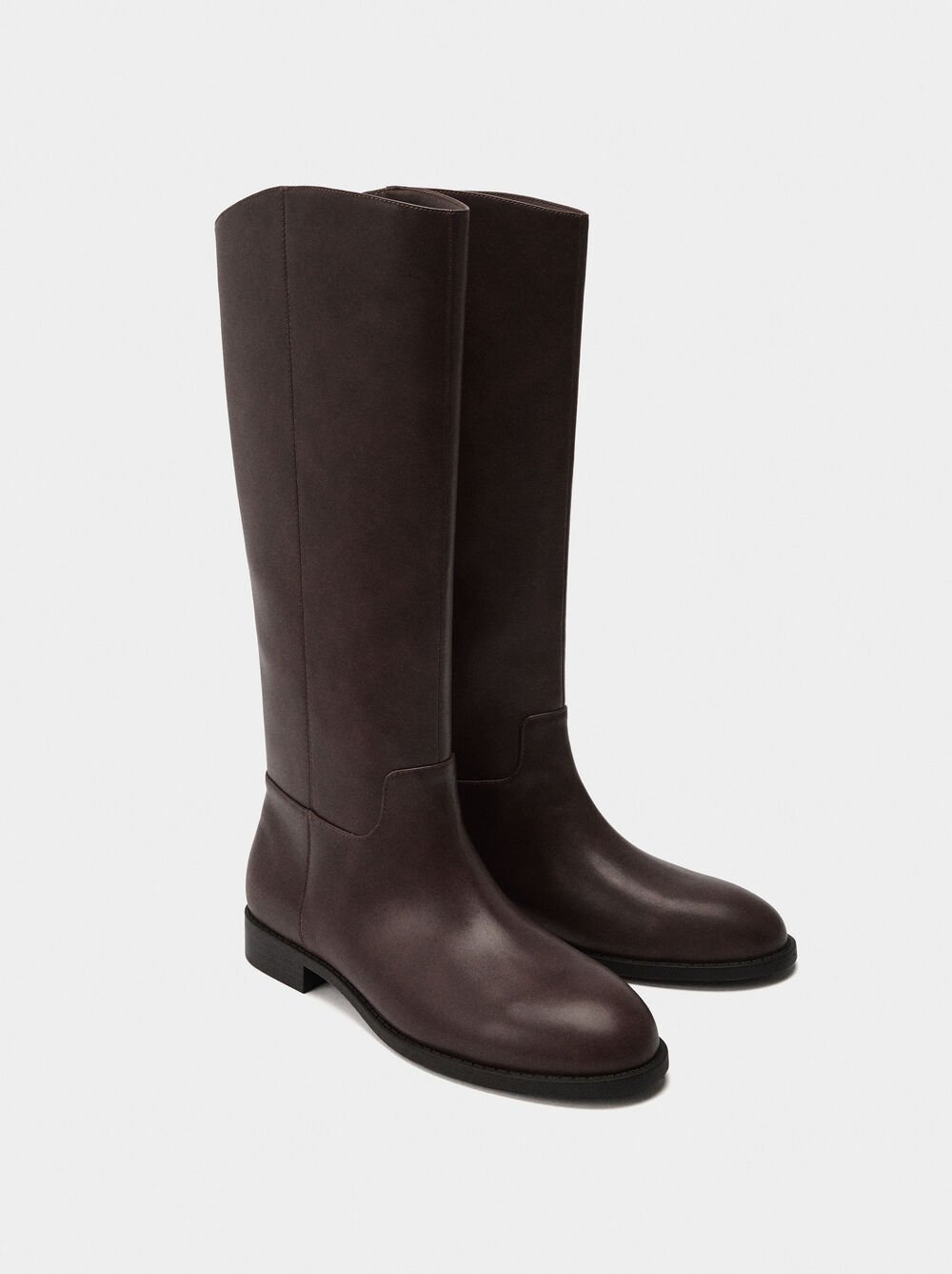 Botas de cano alto tacão baixo