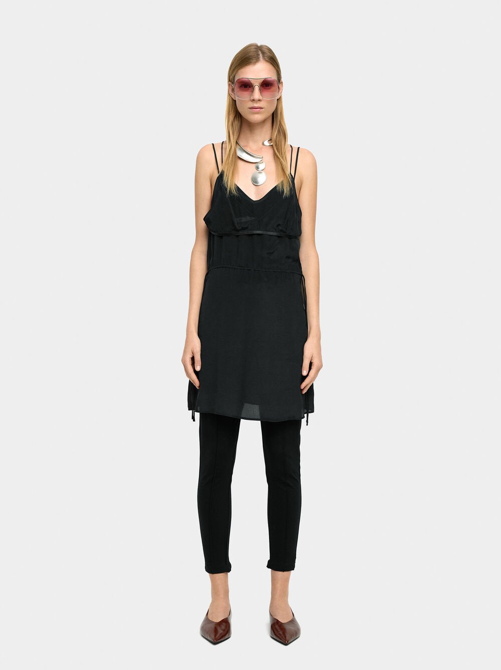 Vestido curto mistura de seda