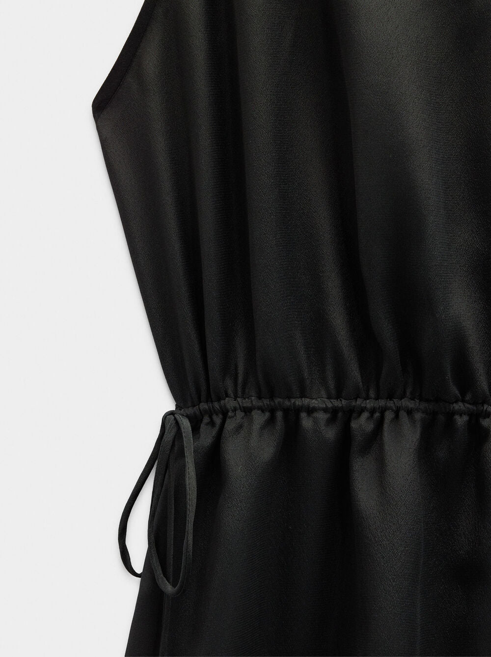 Vestido curto mistura de seda