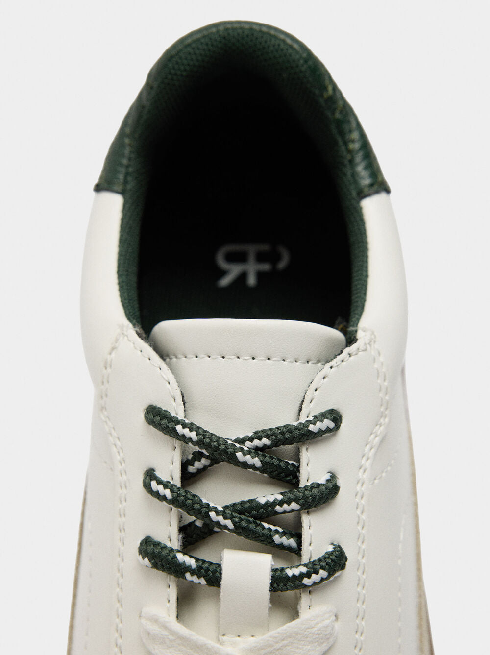 Sapatilhas contraste