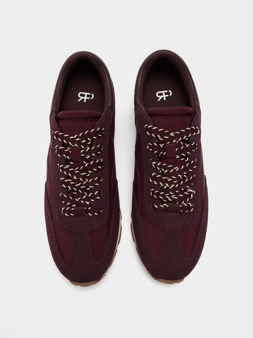 Sapatilhas combinadas